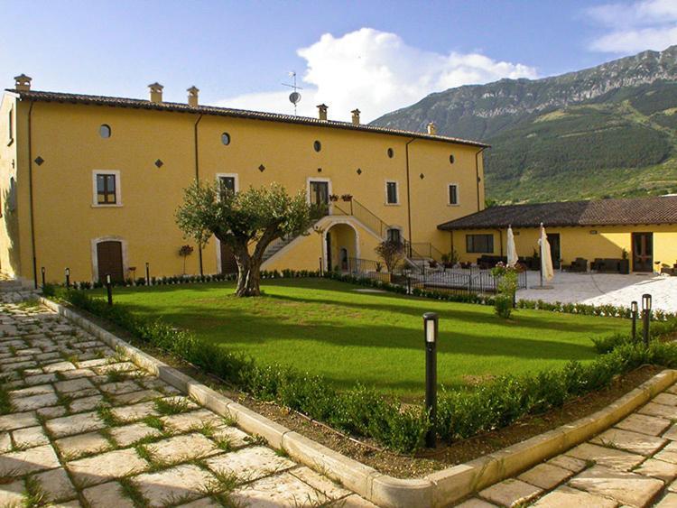 Villa Giovina Pratola Peligna Exterior foto